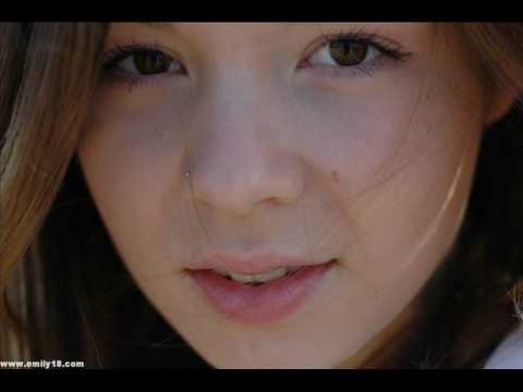 EMILY 18 THE CUTE GiRL NO ADULT
