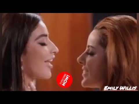 Emily Willis hot kissing 💋💋