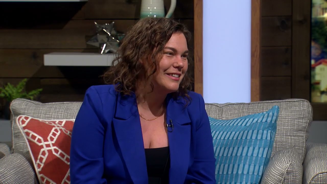 Emma Pattee Shares Her Book 
