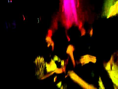 Encoxada na balada hahahahaha