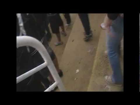 Encoxando a gostosa no meio da torcida do corinthians