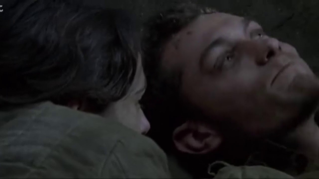 Enemy at the gates love scene