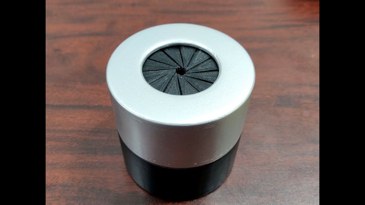 Engagement Ring Mechanical Iris Box