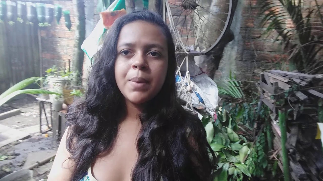 Estezinha campelo louvando!!♥️