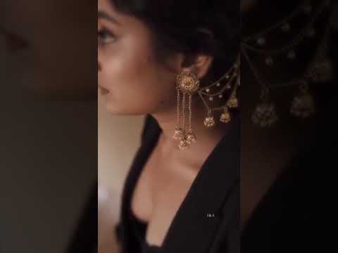 Esther Anil Nude Boobs Show Nipple Visible Cleavage show