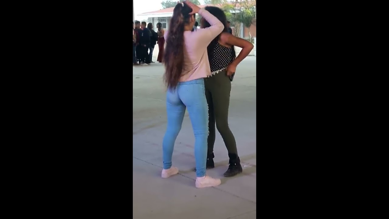 Esto se llama saber bailar perreo😘🙌