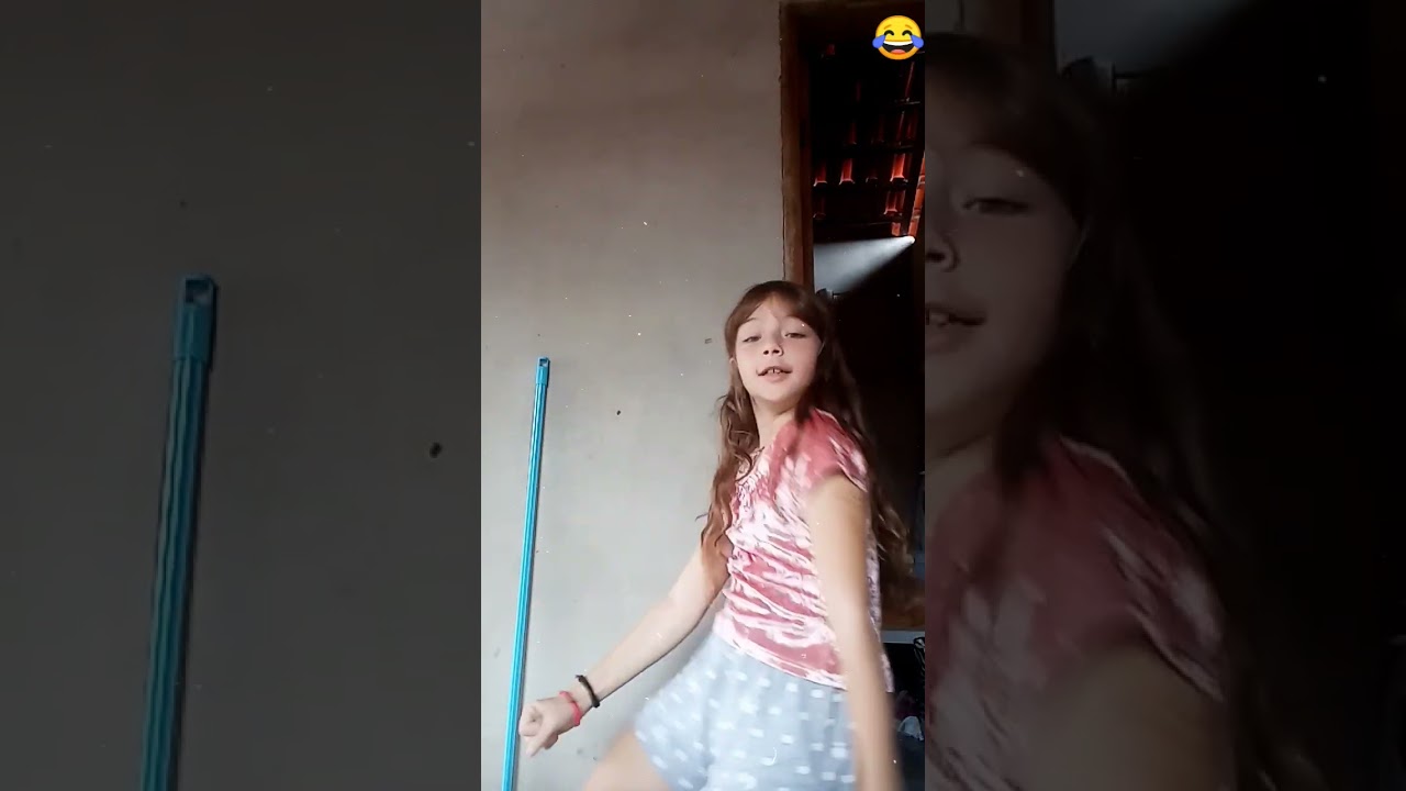 eu dançando kkkk😂🤣
