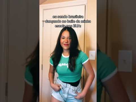 EU SENDO BRASILEIRA DANÇANDO NA ESCOLA DOS EUA!!