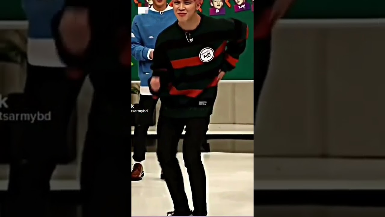 Everyone is gangsta until Jin starts Dancing 😂