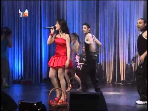 Eylem Aman (Kral Tv Konserinden)