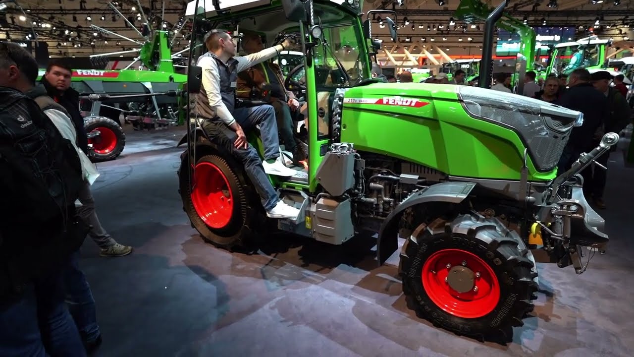 FENDT VARIO 211 tractor 2024