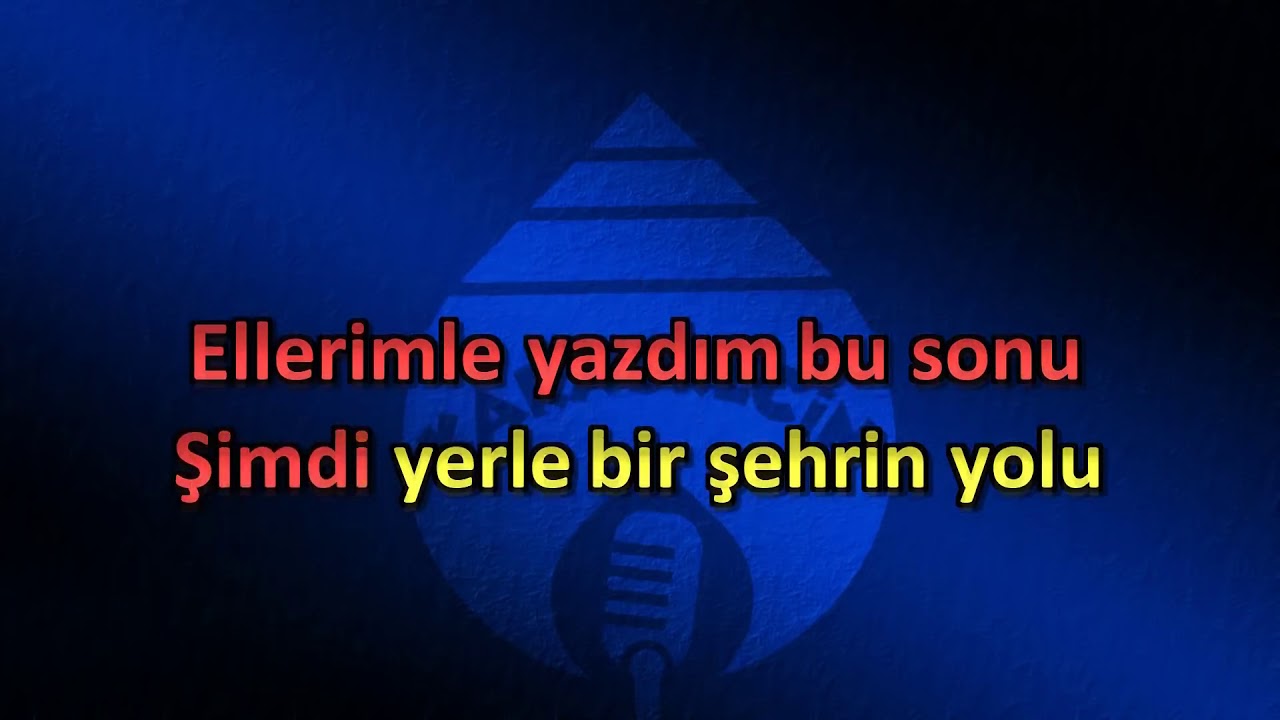 Feride Hilal Akın & İlyas Yalçıntaş  Şehrin Yolu Karaoke Piano