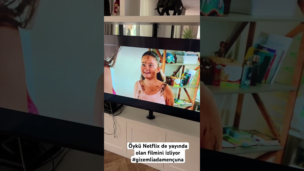 Filmiz izleyenler instagramda beni etiketlesin hepinizi paylaşıcam leylaa_gunay instagram hesabım