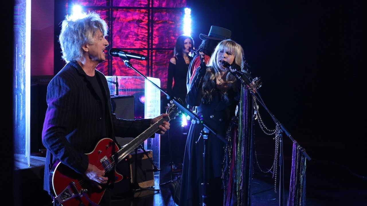 Fleetwood Mac Performs 