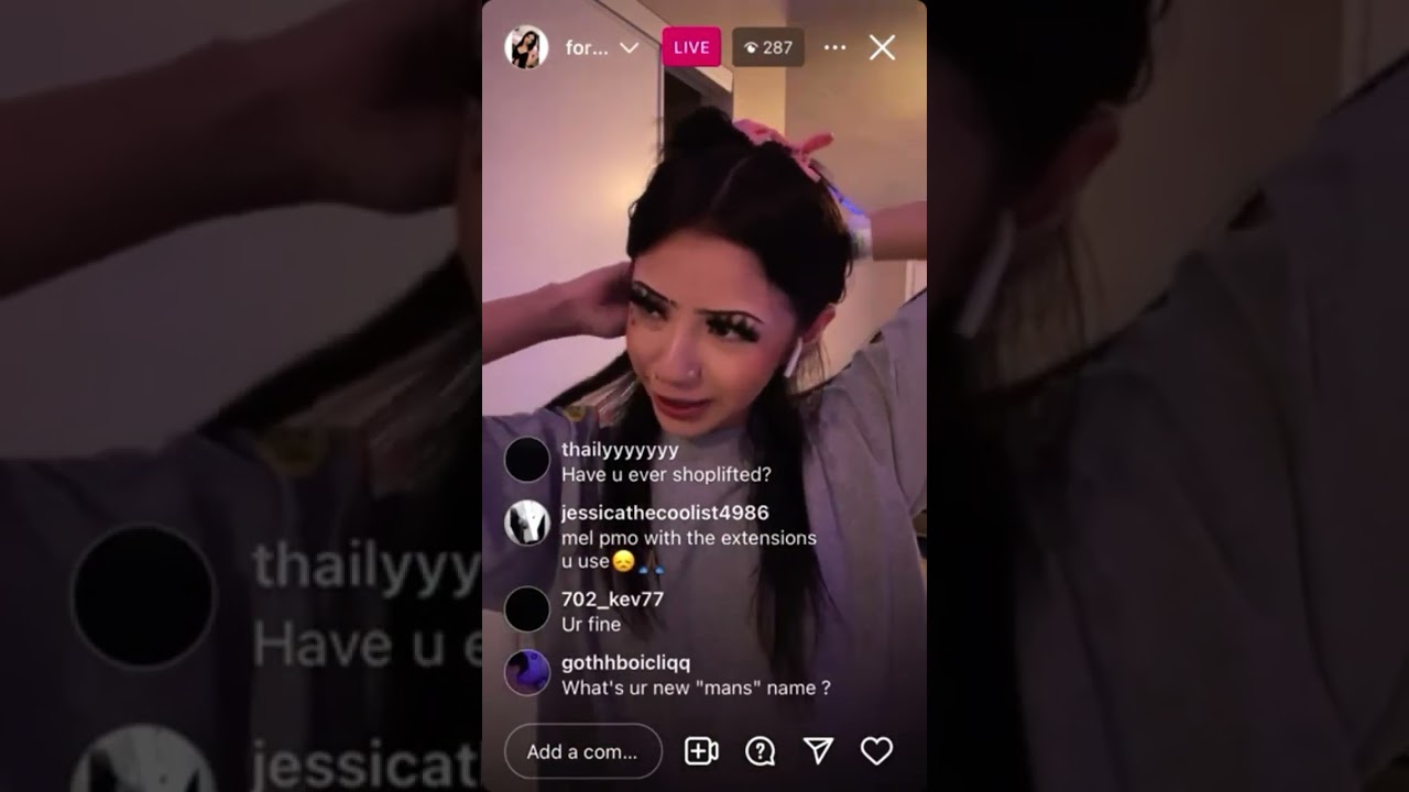 forealmelanie instagram live