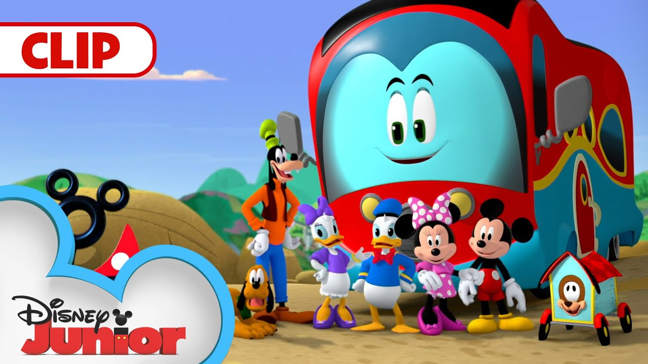 Funny's Road Trip! 🚙 | Mickey Mouse Funhouse | @disneyjr