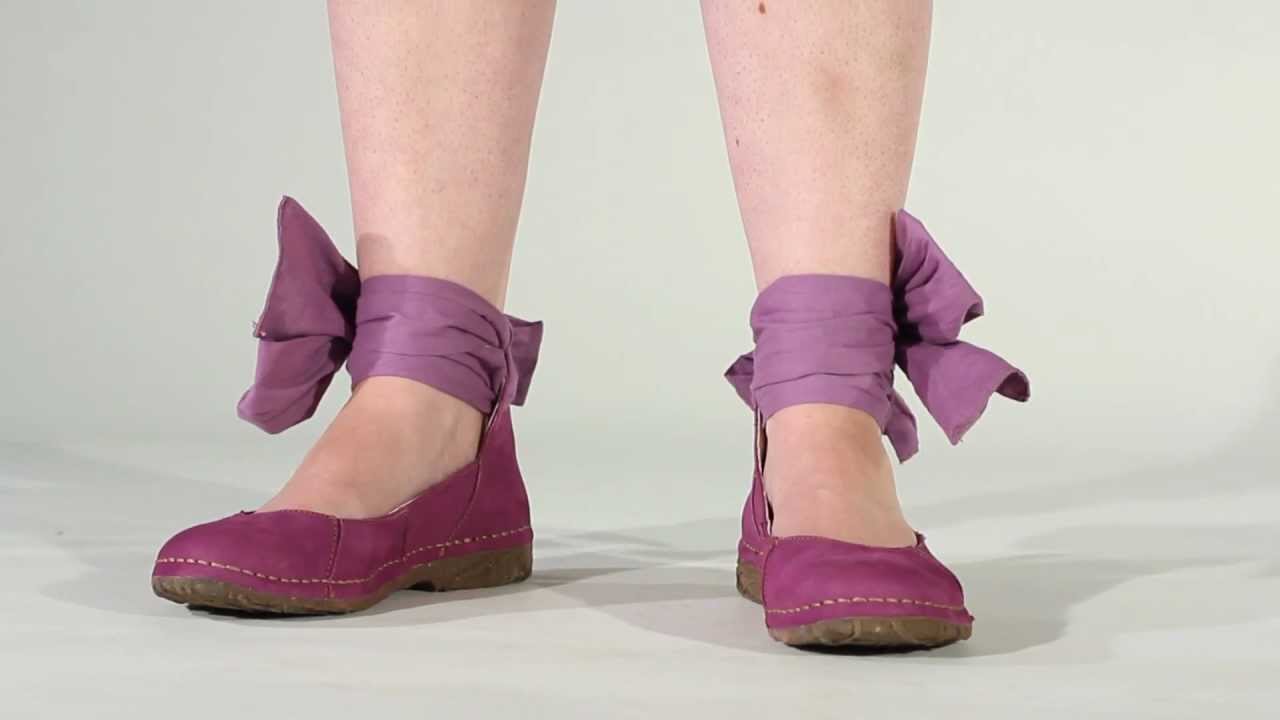 FYFO: El Naturalista Ballet Pumps