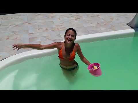 Gabi e bia Desafio Piscina