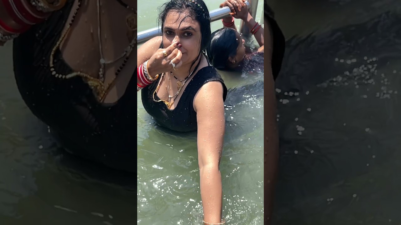 Ganga Ji main Nahalo #ganga #gangariver #bhola #dubki #girl #hot #cute
