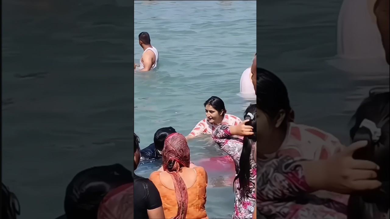 😍Ganga snan: sunny day bathing 💦🌸 #ganga #bathing #shortsviral