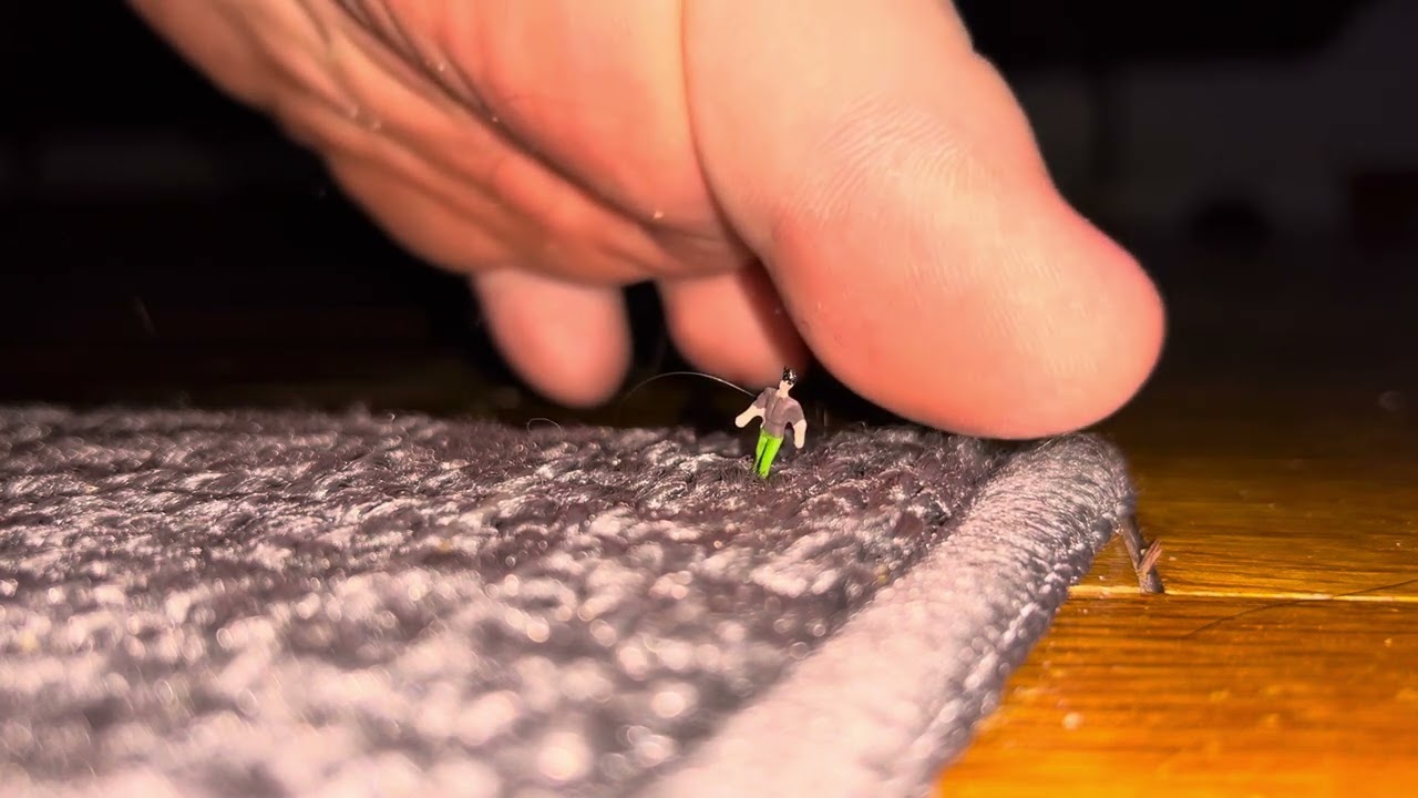 Giantess feet