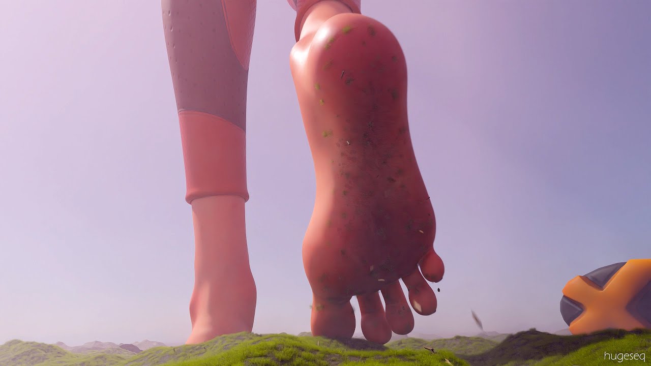 Giantess Tracer's Trekking Adventure!