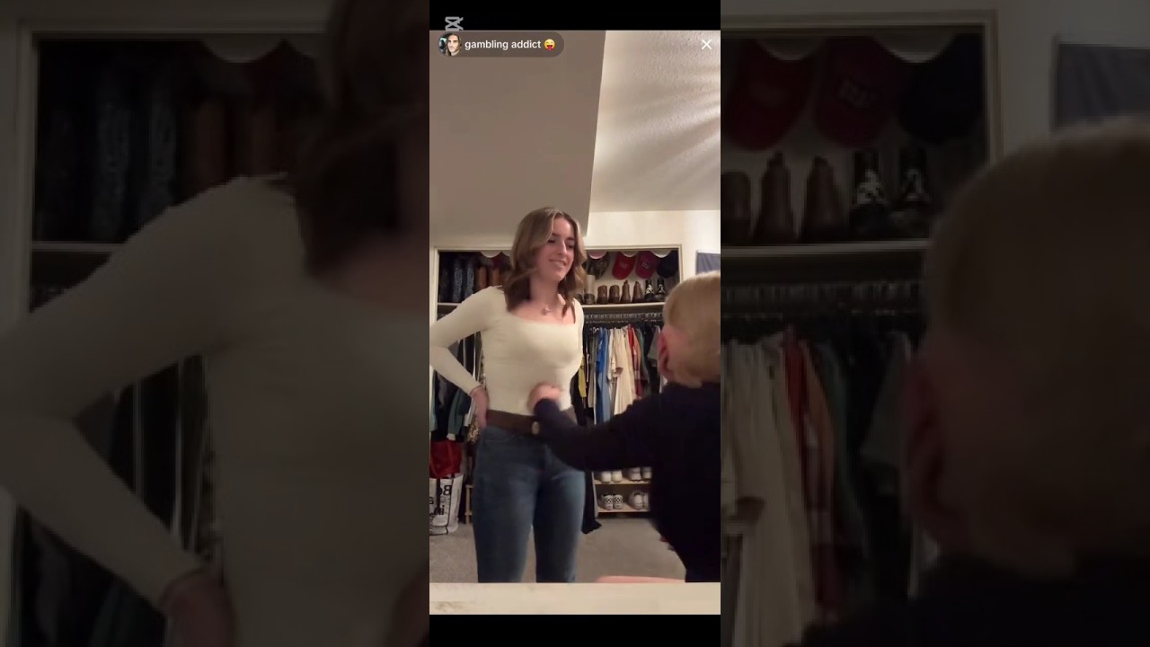 Girl abs punch (17)