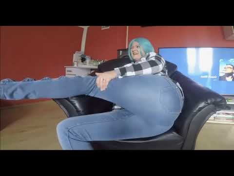 Girl blue hair farting so long in jeans