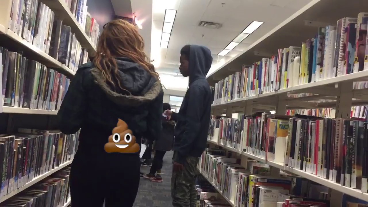 GIRL FARTS IN LIBRARY PRANK!