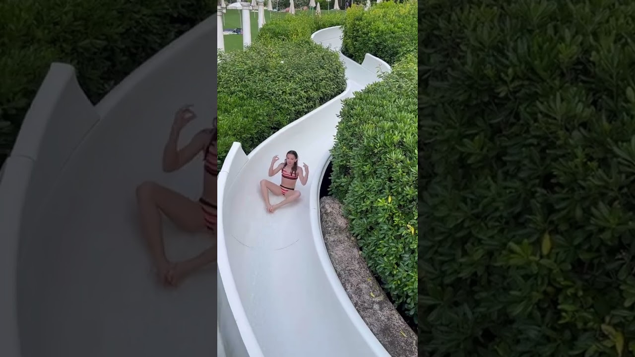 girl swiming in bikini #swimingpool