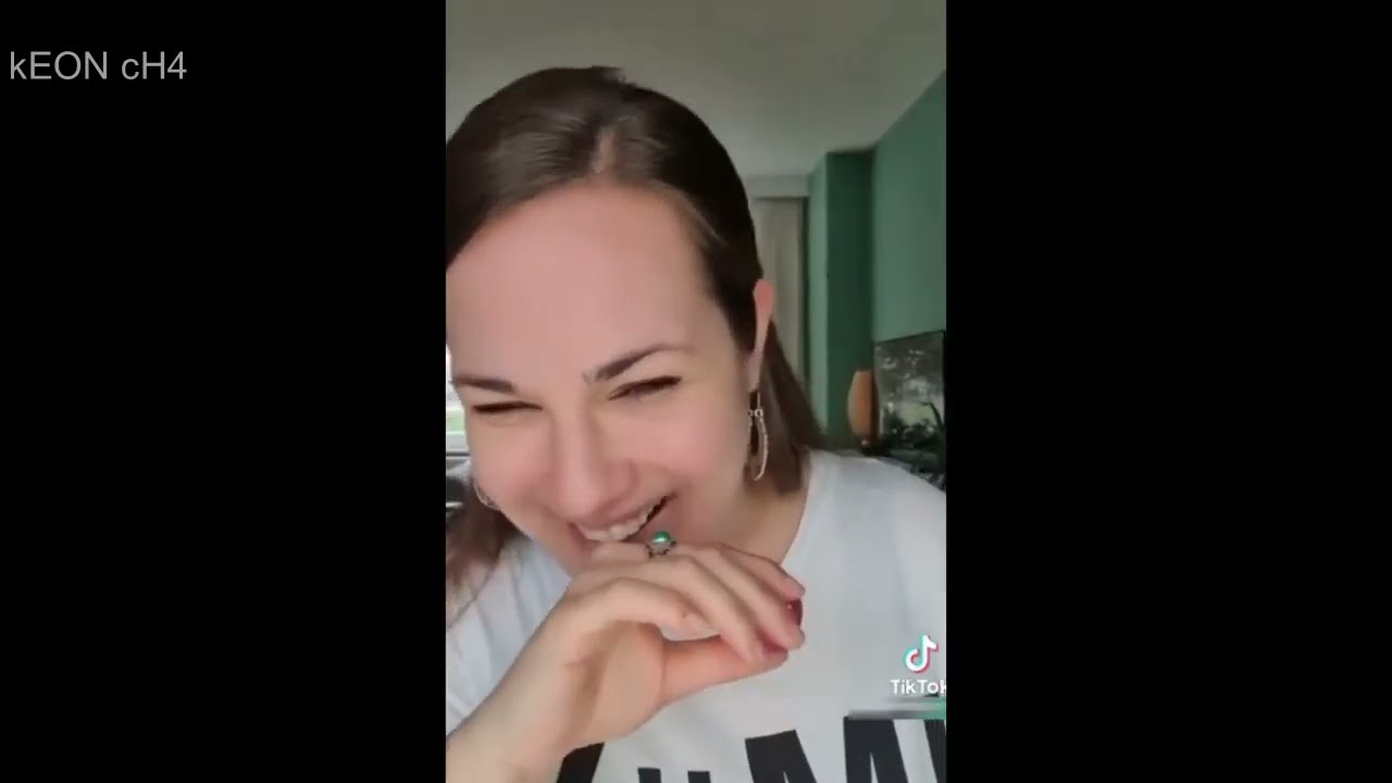 GIRL WET FARTS So Long! | Girls Fart Compilation