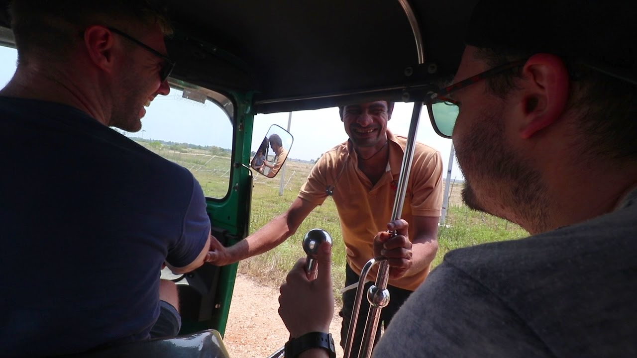 GIVING FREE RIDES TO LOCALS - Sri Lanka Challenge