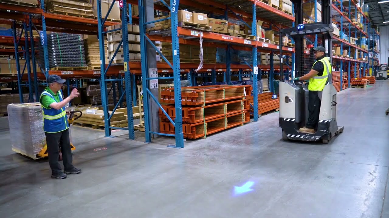 Global Industrial™ Forklift Blue Arrow Safety Light for Warehouses