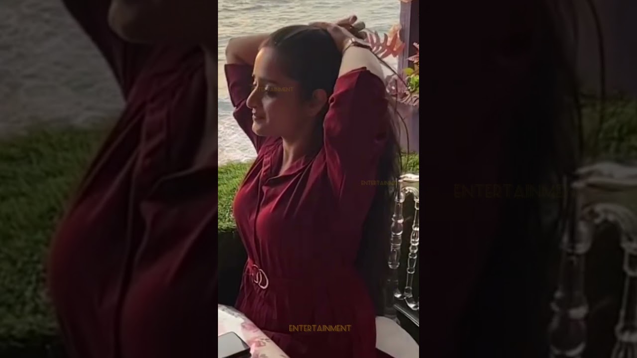 gopika anil hot
