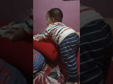 goyang bantal......😀😂