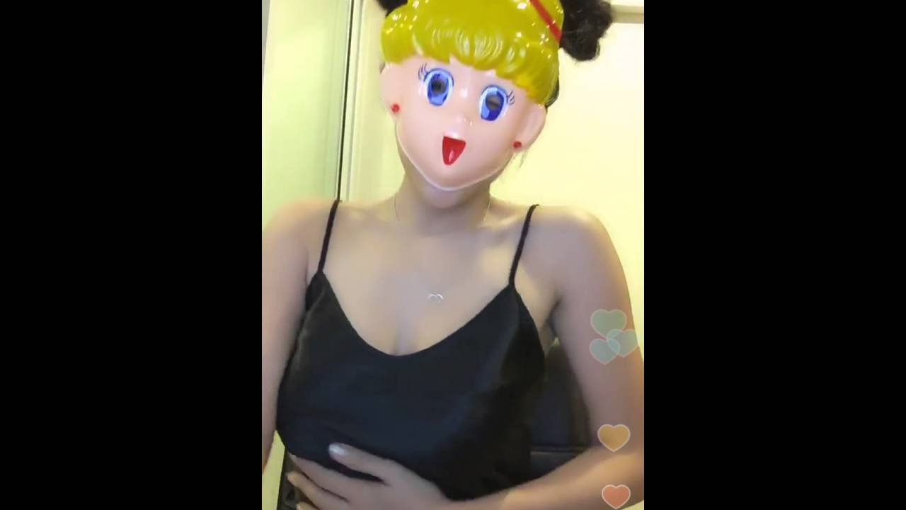 Goyank bugil dikamar