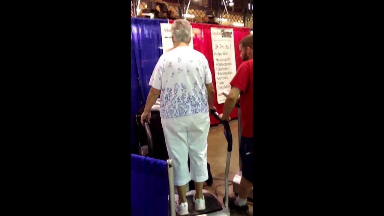 Granny twerk