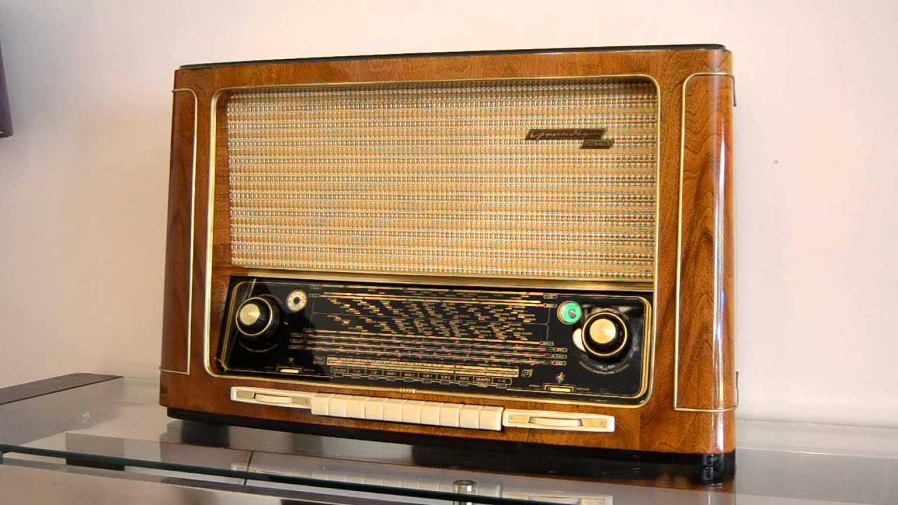GRUNDIG 5040W (www.radios-antiguas.es)