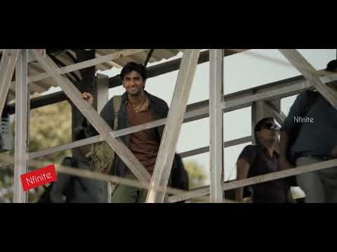 Gully boy movie love scenes at railway station