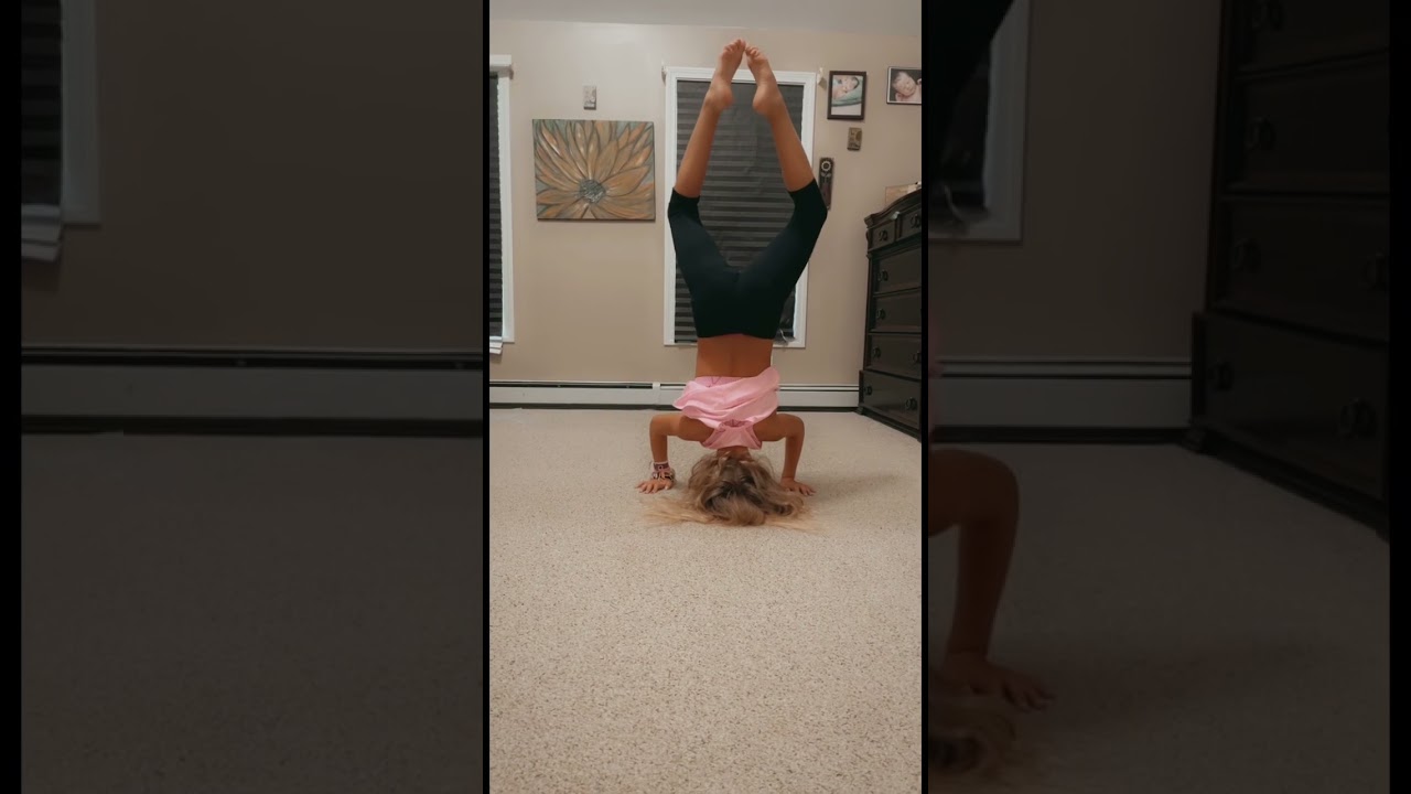 Gymnastics diamond headstand