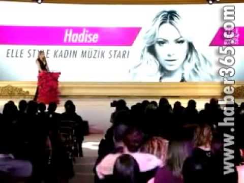 Hadise'nin Dekoltesi RTÜK'ü Böldü