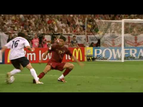 Hargreaves leaves Ronaldo behind