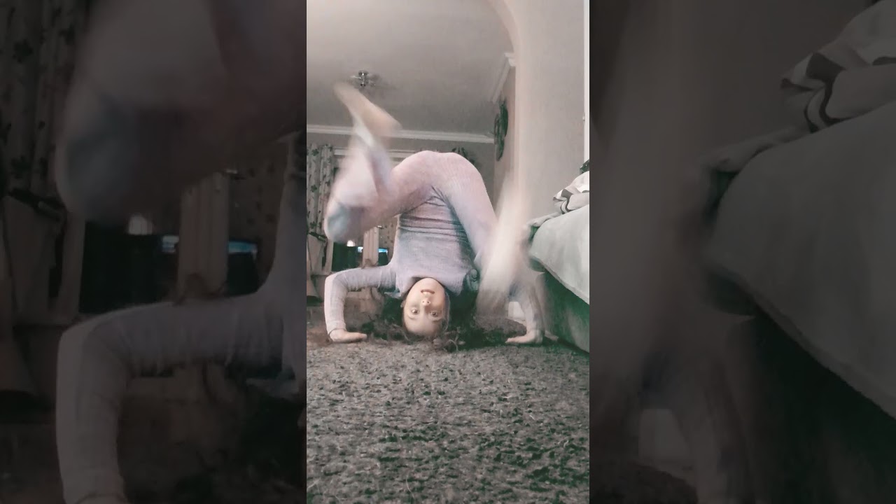Headstand split