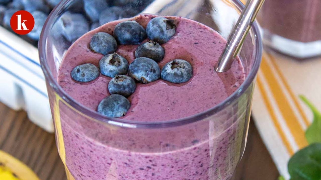 Healthy Blueberry Banana Spinach Smoothie