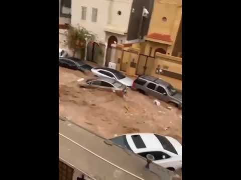 Heavy rainfall in saudi arabia | floods | viralvideo         #myacademy