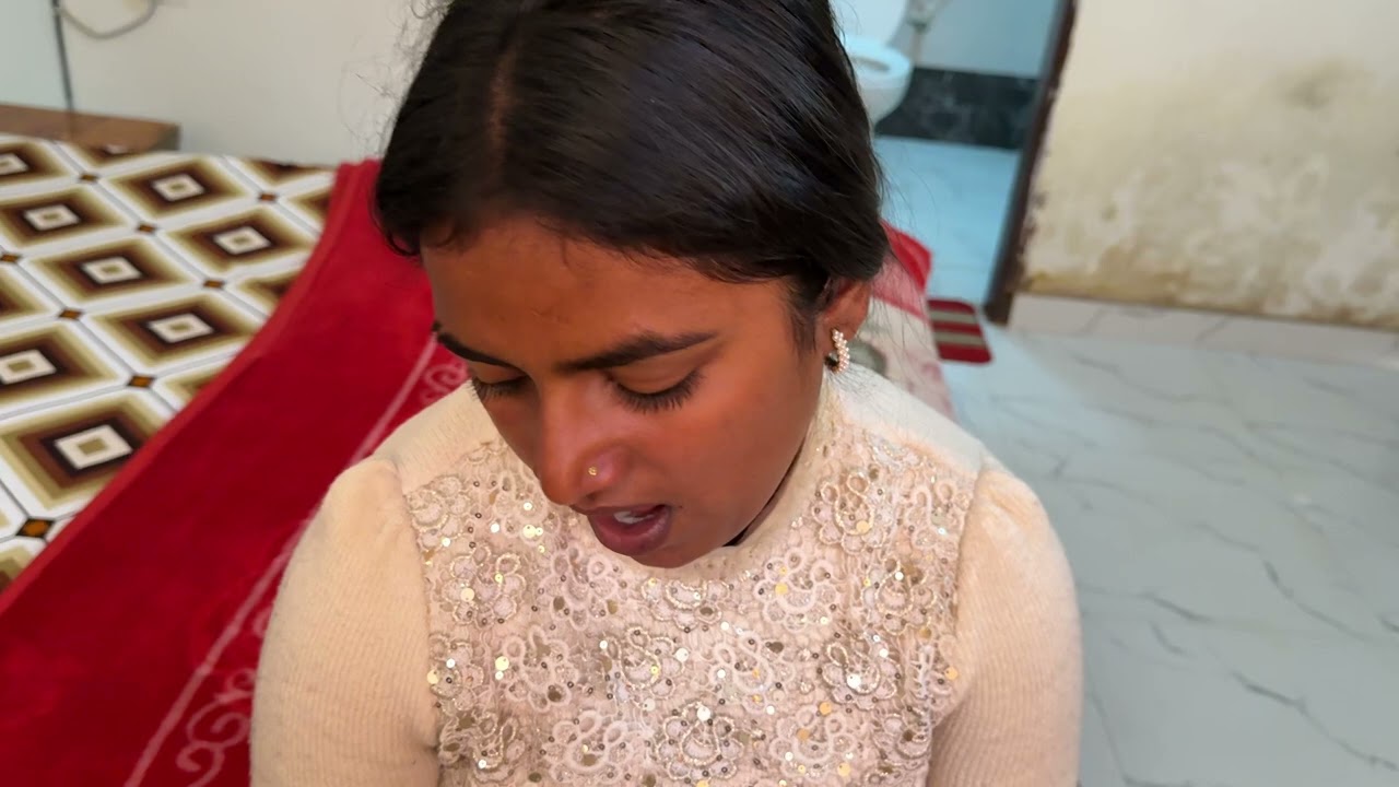 Heena Vrindavan pahunch gayi 😍 yaha ka room 😢 || Heena prajapati || #youtube #trending #viravideo