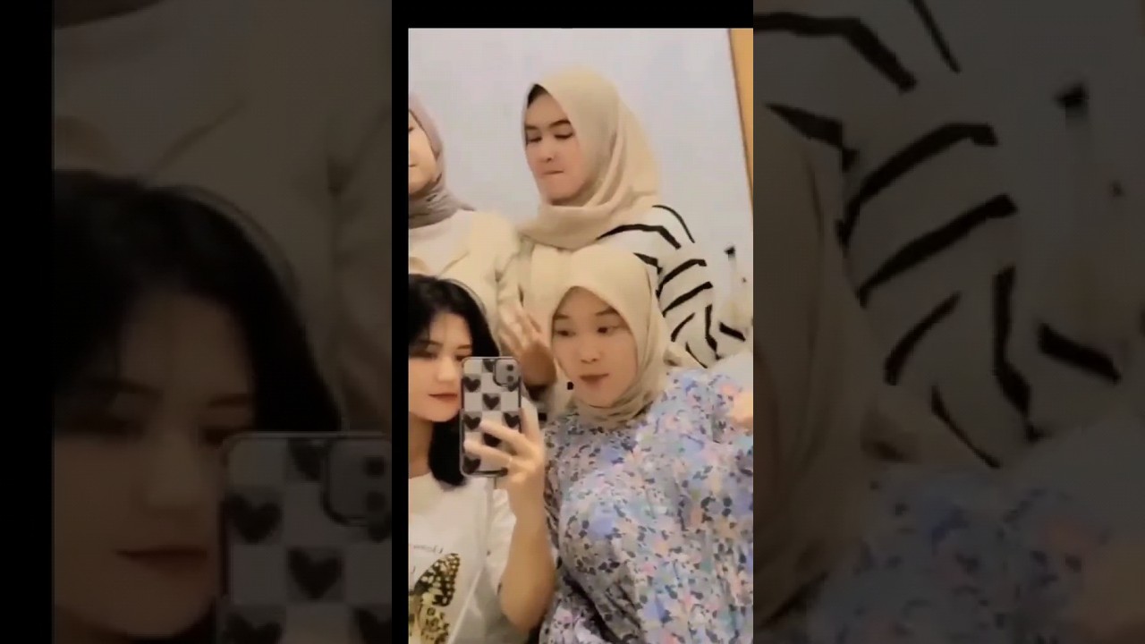 hijab no bra kendor
