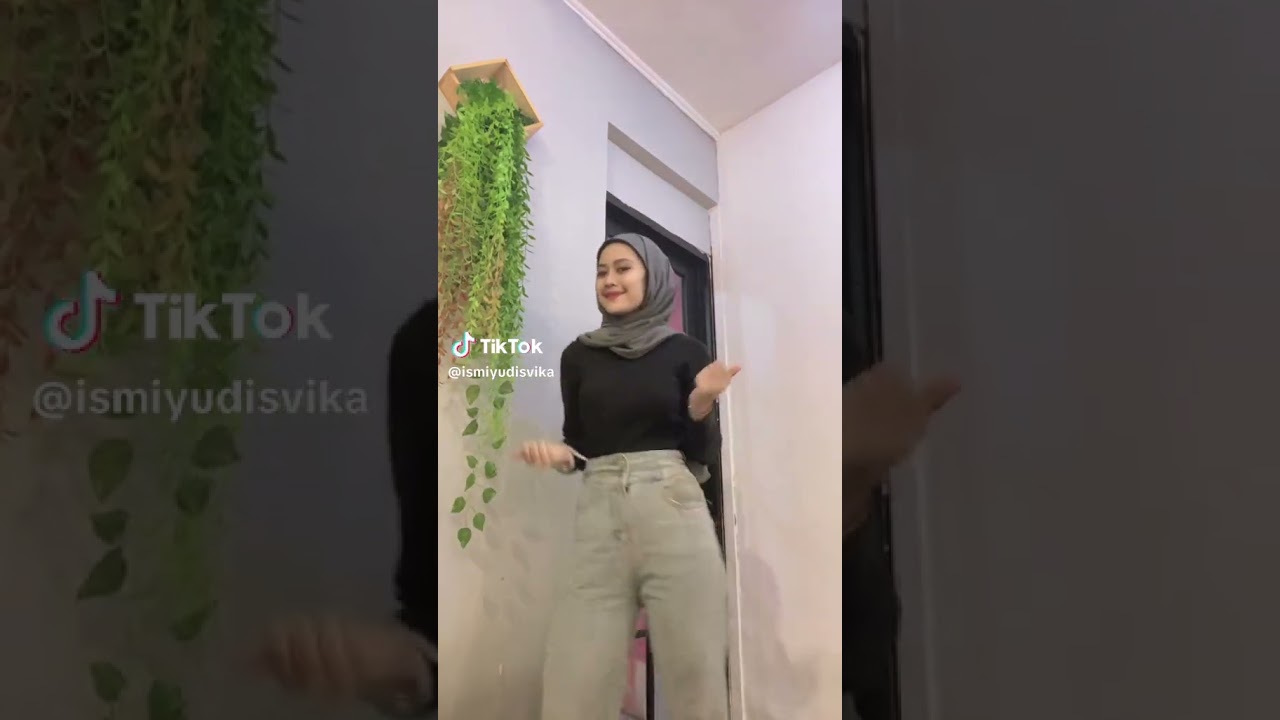 hijab tobrut Santun santai #hijabdealer #gemoy #cewekkacamata #hijaber