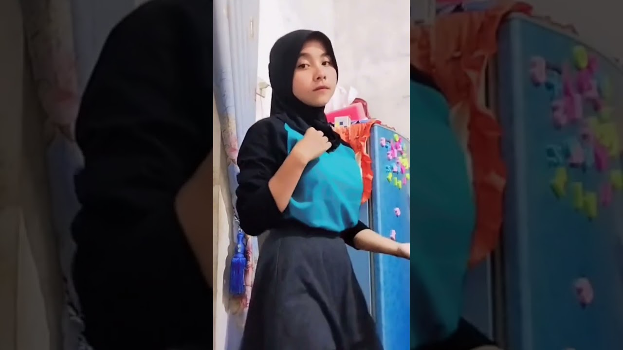 hijab twerk #twerk #shorts #yoga #hijabers