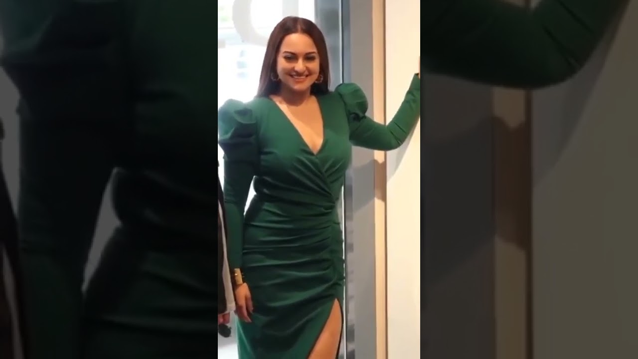 Hindi Actress Sonakshi Sinha/Bollywood Actress Sonakshi sinha/Romantic Video/Hot Sonakshi #shorts